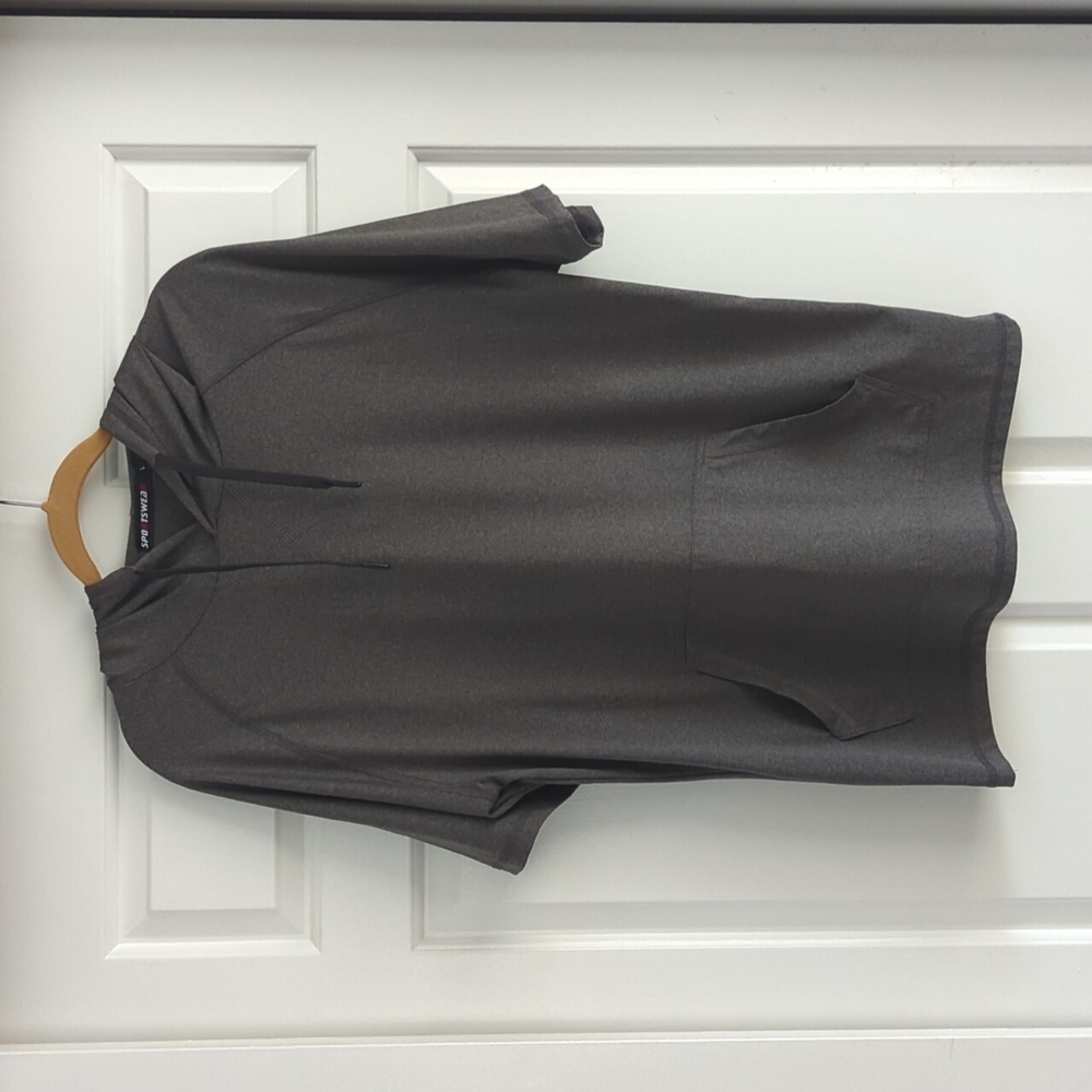 NWOT Sportswear perf ss top with hood
